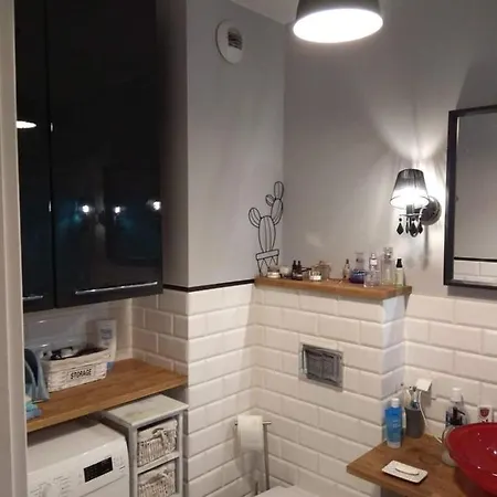 Nighthost Kleczkowska 49 M53