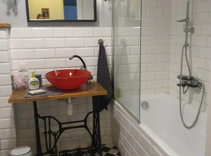 Nighthost Kleczkowska 49 M53 ורוצלב